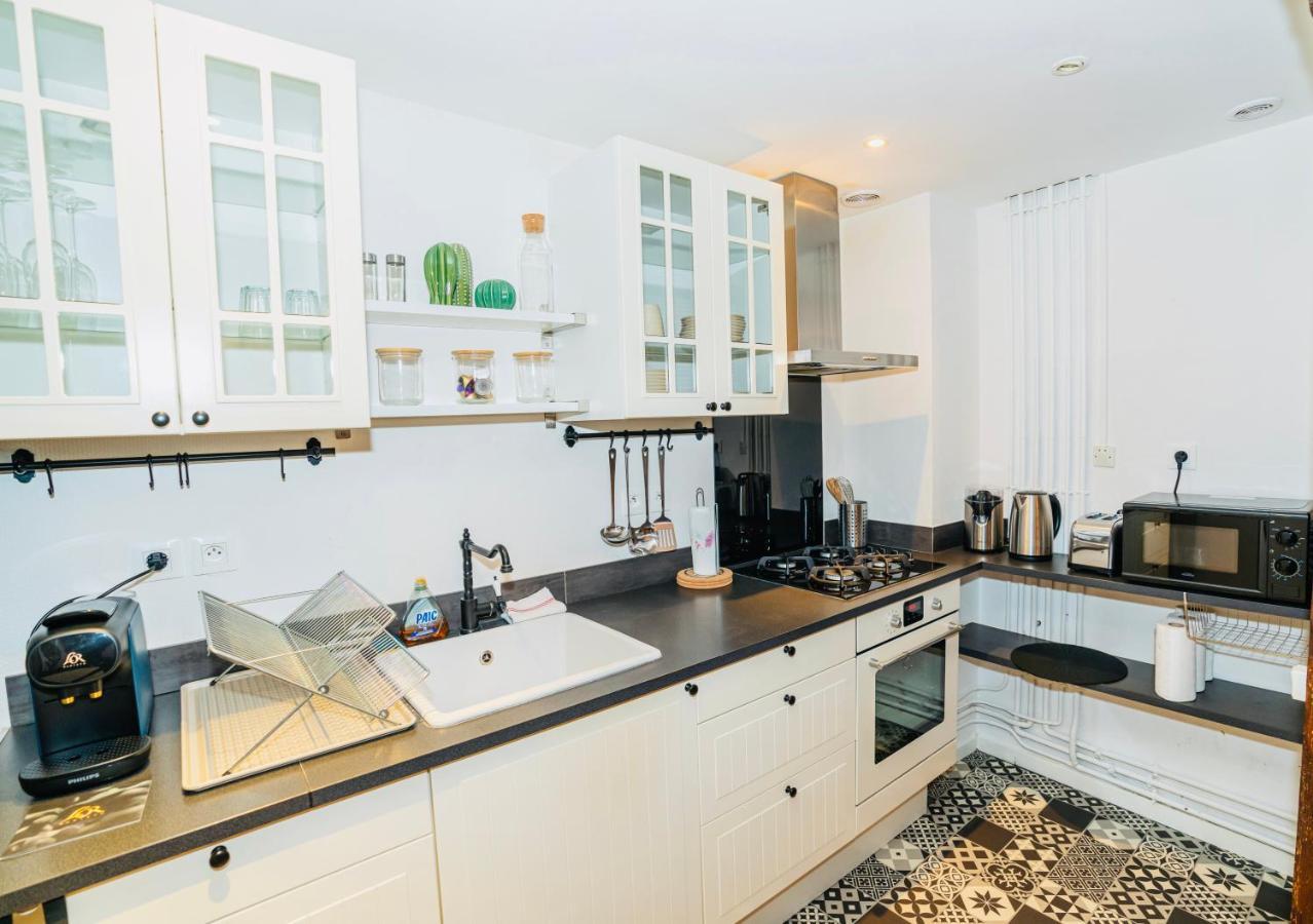 Nid Douillet La Cour Du Dauphin, Vue Cathedrale Imprenable Apartment Laon Ngoại thất bức ảnh